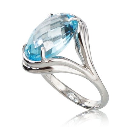 Gold ring with Sky Blue Topaz - Image 2