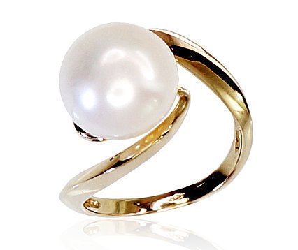 Gold ring with Fresh-water Pearl