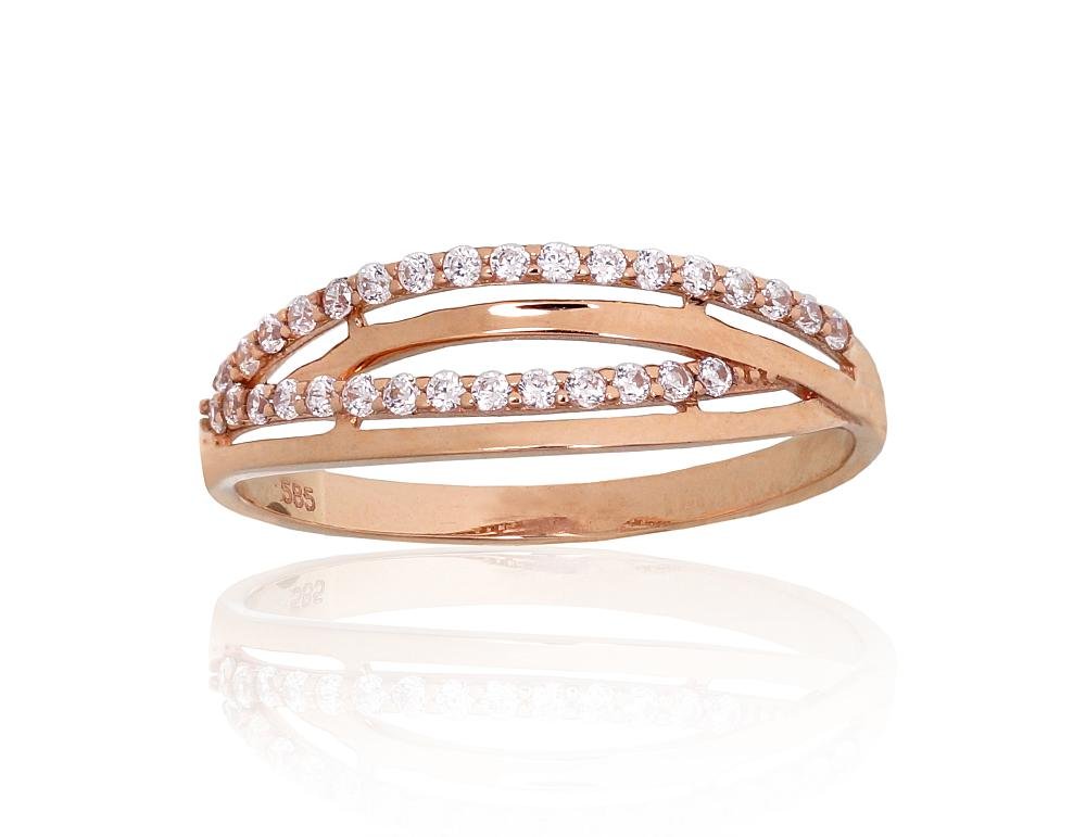 Gold ring with Zirkons