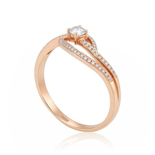 Alternative view of Gold ring with Diamonds