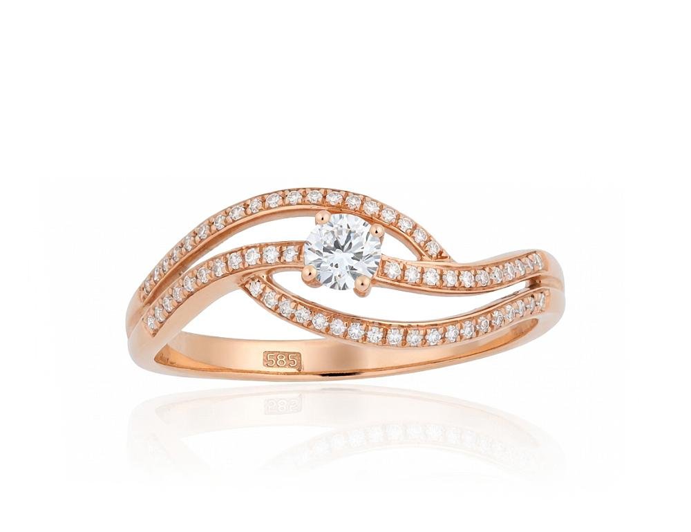 Gold ring with Diamonds