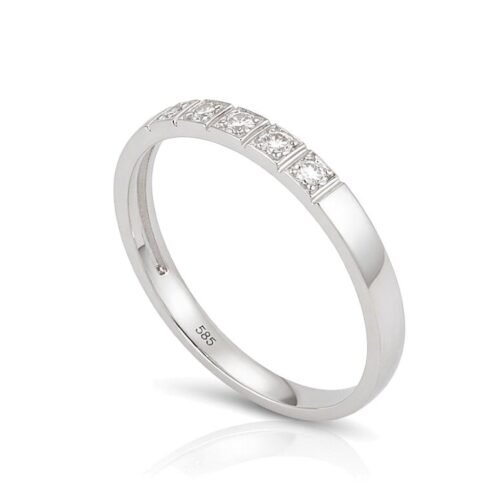 Alternative view of Gold ring with Diamonds