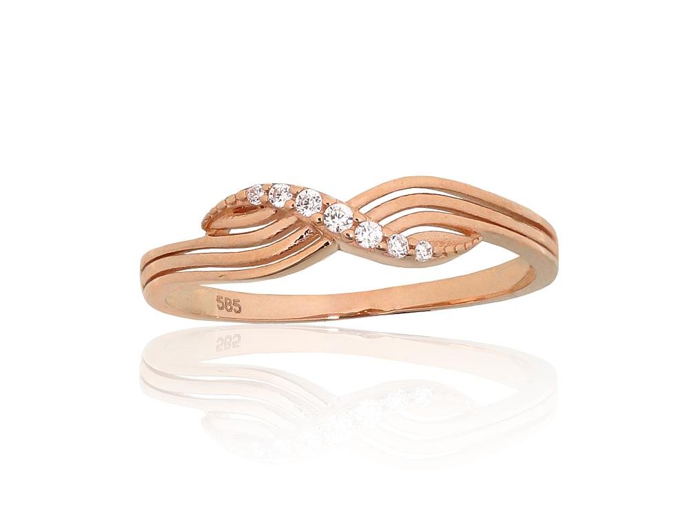 Gold ring with Zirkons