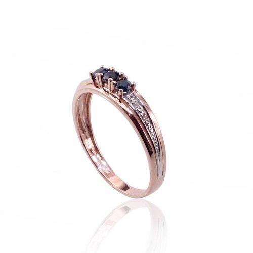 Alternative view of Gold ring with Diamonds , Sapphire