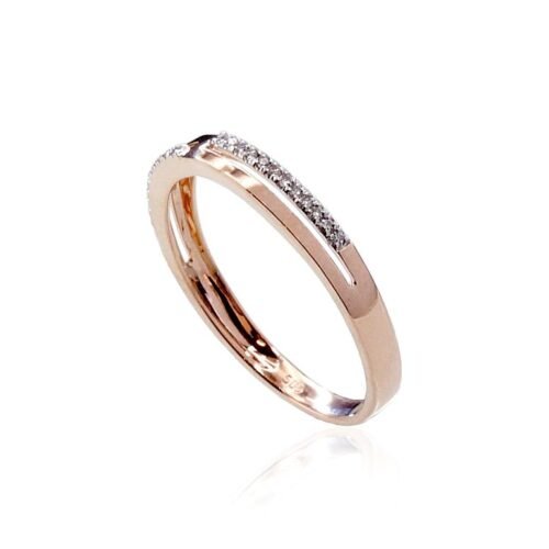 Alternative view of Gold ring with Diamonds