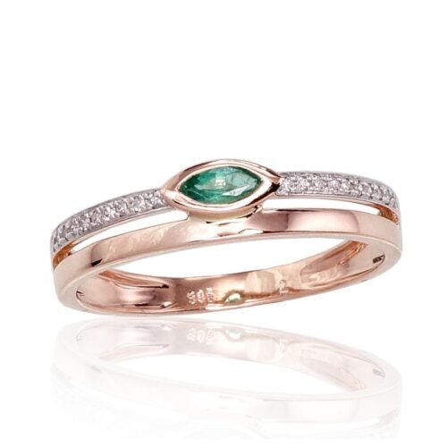 Gold ring with Diamonds , Emerald