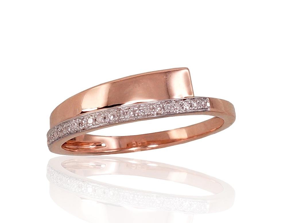 Gold ring with Diamonds