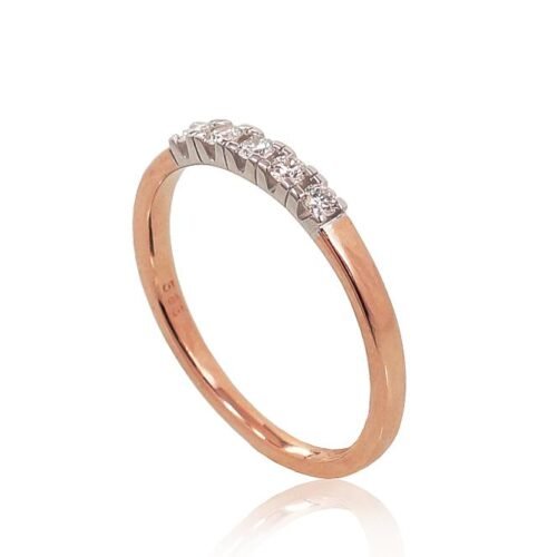 Alternative view of Gold ring with Diamonds