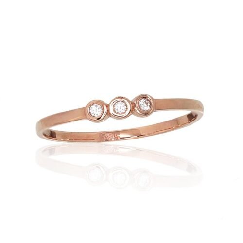 Gold ring with Zirkons