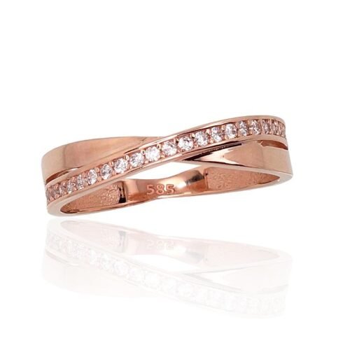 Gold ring with Zirkons