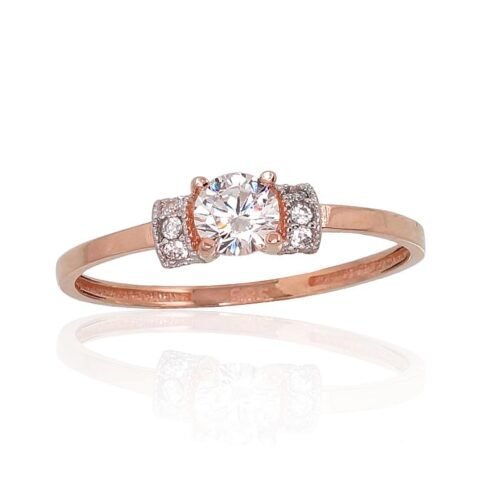 Gold ring with Zirkons