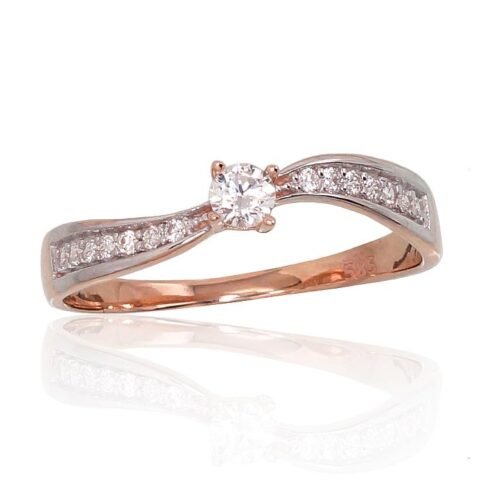 Gold ring with Zirkons