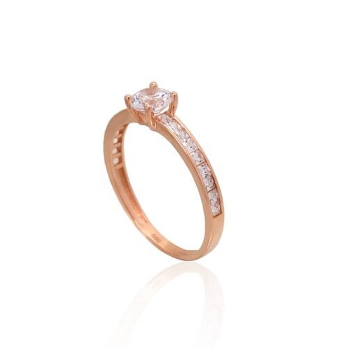 Alternative view of Gold ring with Zirkons
