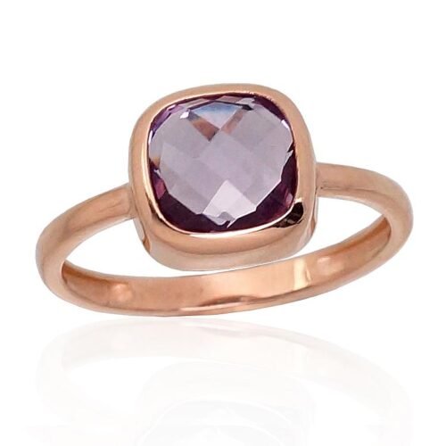 Gold ring with Amethyst