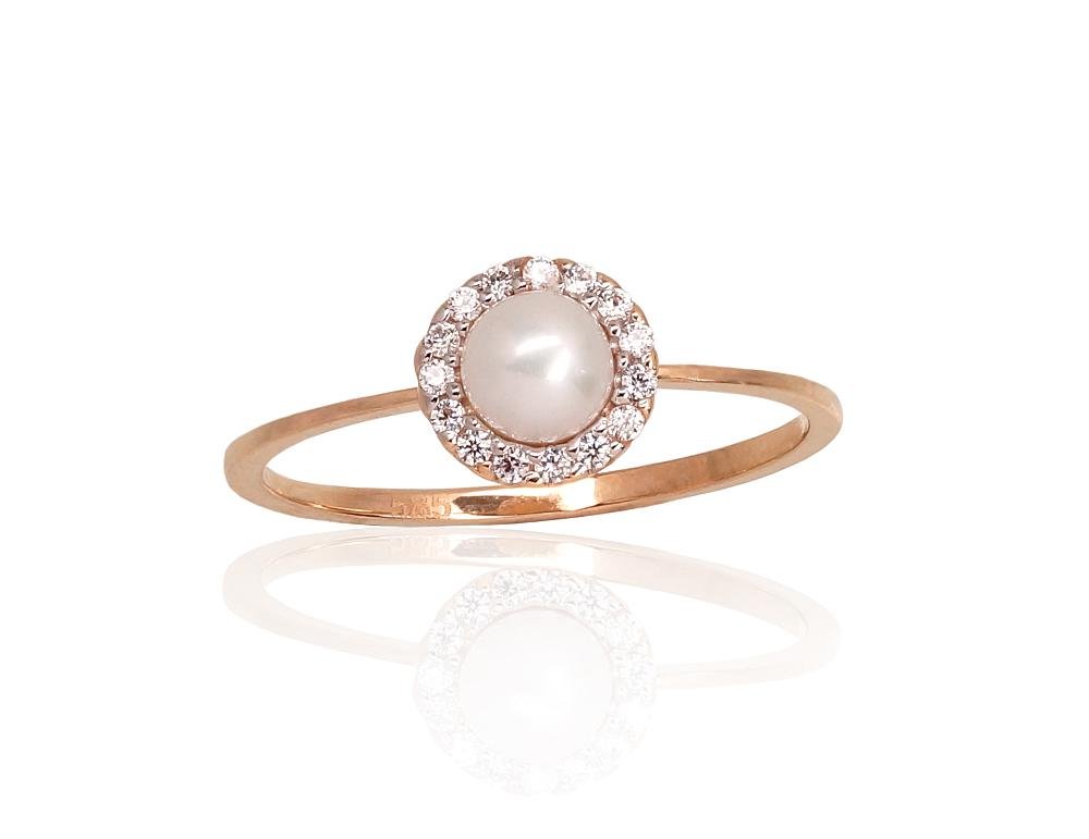 Gold ring with Zirkons , Fresh-water Pearl