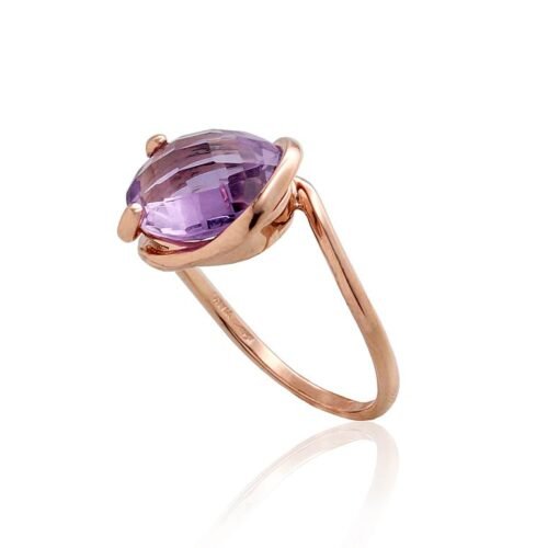 Alternative view of Gold ring with Amethyst