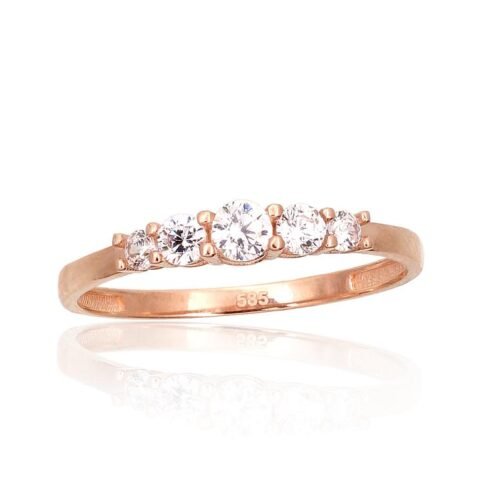 Gold ring with Zirkons