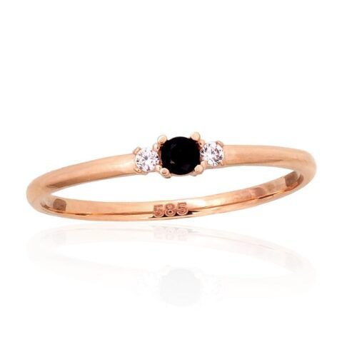Gold ring with Zirkons