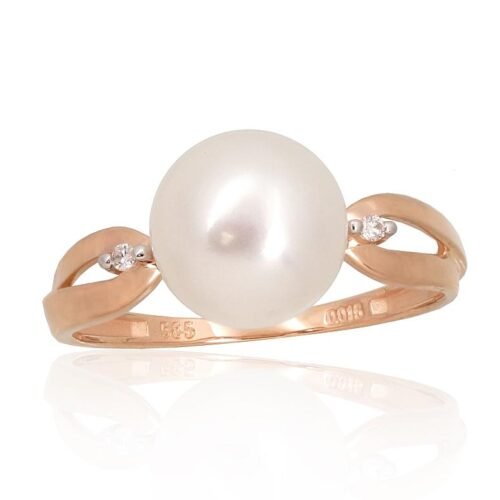 Gold ring with Diamonds , Fresh-water Pearl