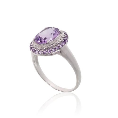 Alternative view of Gold ring with Diamonds , Amethyst
