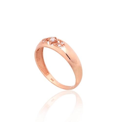 Alternative view of Gold ring with Zirkons