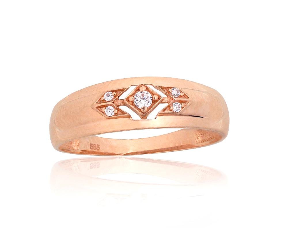 Gold ring with Zirkons