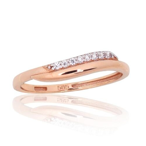 Gold ring with Zirkons