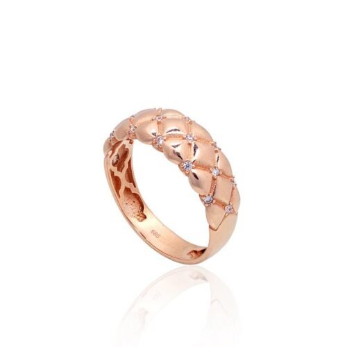 Alternative view of Gold ring with Zirkons
