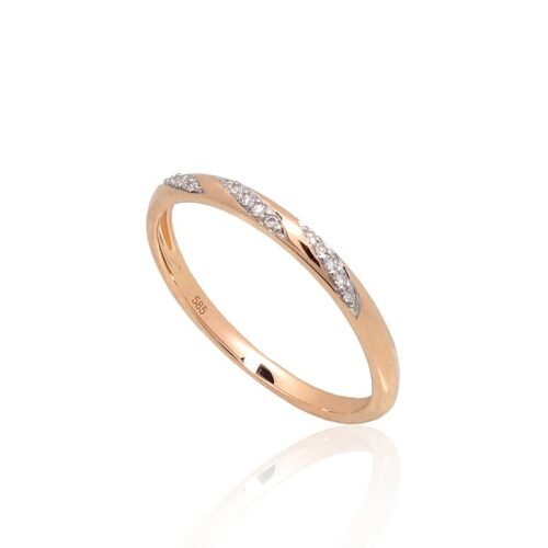 Alternative view of Gold ring with Diamonds