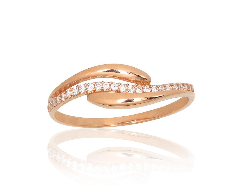 Gold ring with Zirkons