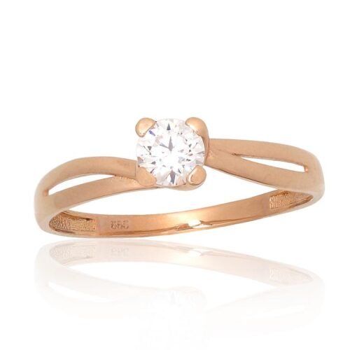 Gold ring with Zirkons
