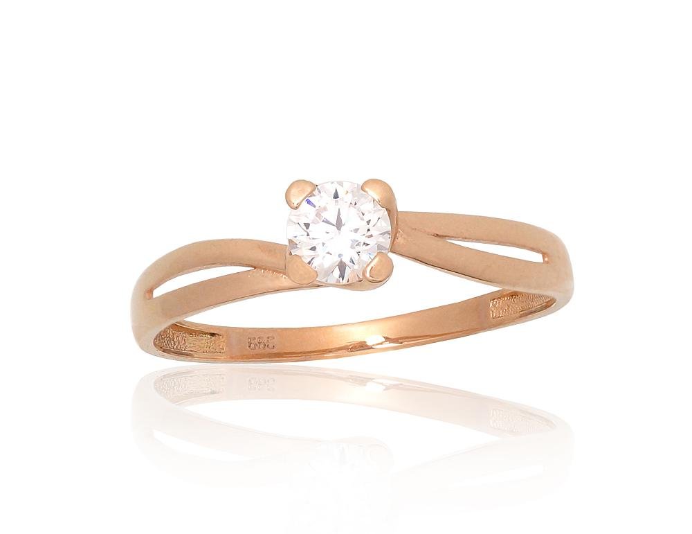 Gold ring with Zirkons