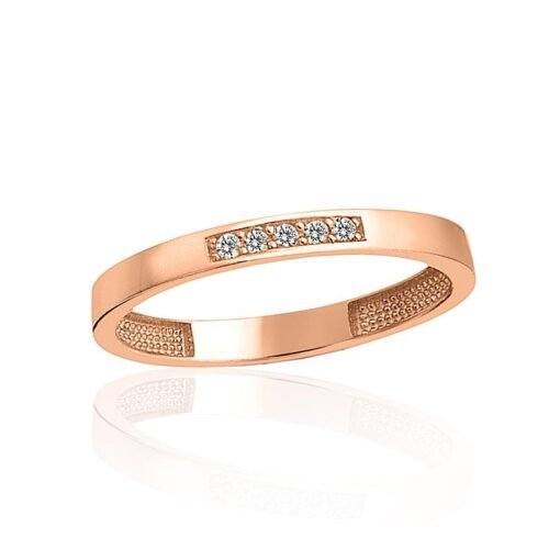 Gold ring with Zirkons