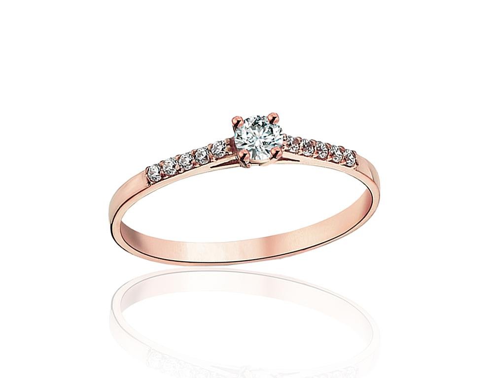 Gold ring with Zirkons