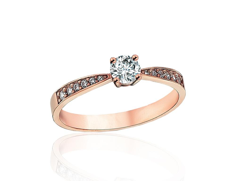 Gold ring with Zirkons