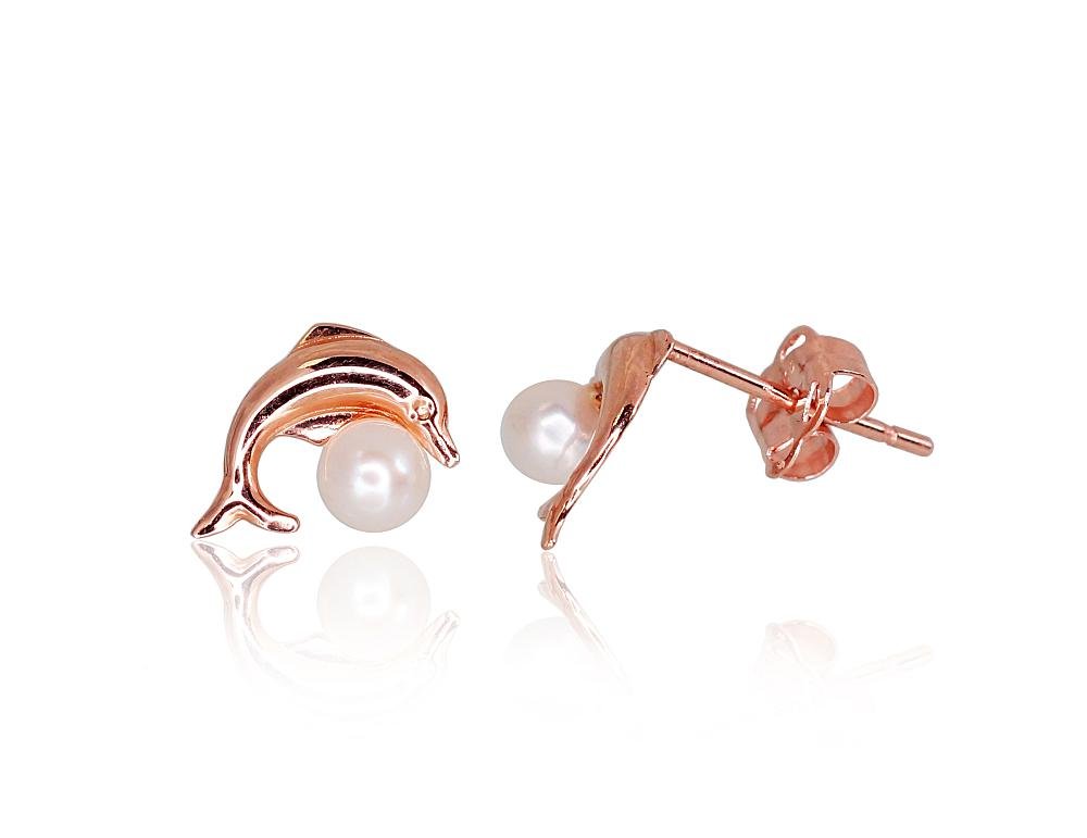 Gold classic studs earrings with Fresh-water Pearl