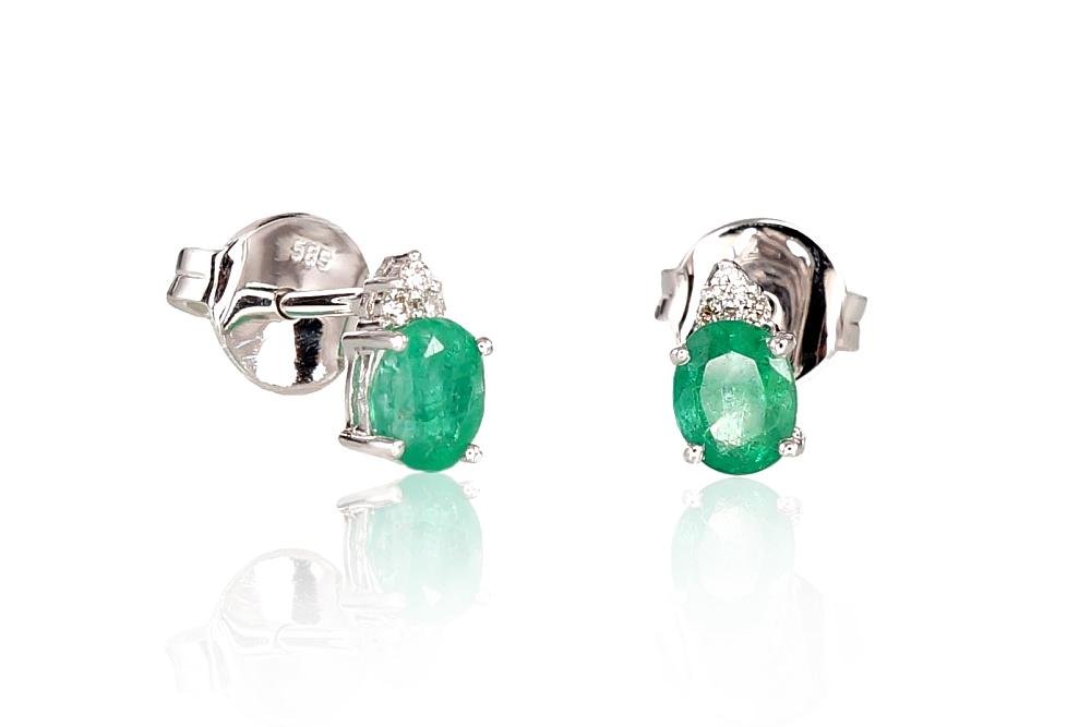 Gold classic studs earrings with Diamonds , Emerald
