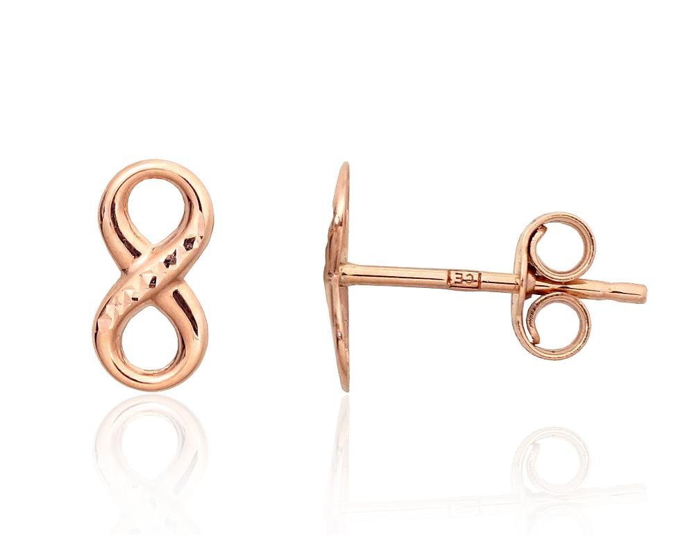 Gold classic studs earrings