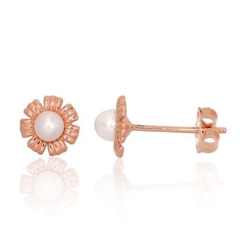 Gold classic studs earrings with Fresh-water Pearl