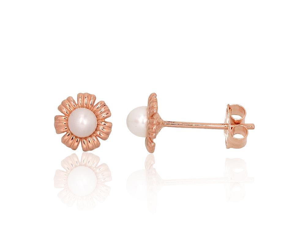 Gold classic studs earrings with Fresh-water Pearl