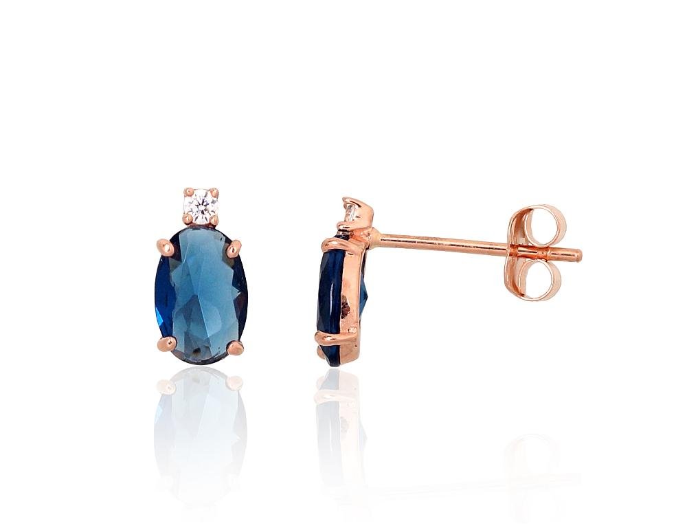 Gold classic studs earrings with Zirkons