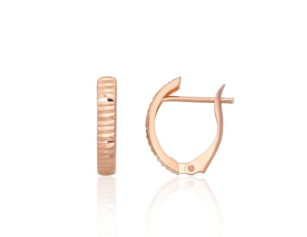 Gold earrings with 'english' lock