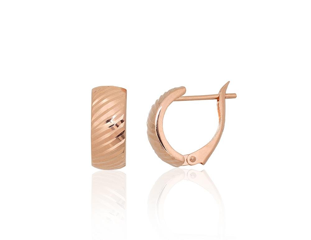 Gold earrings with 'english' lock