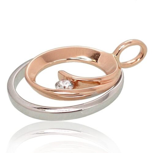 Alternative view of Gold pendant with Diamonds
