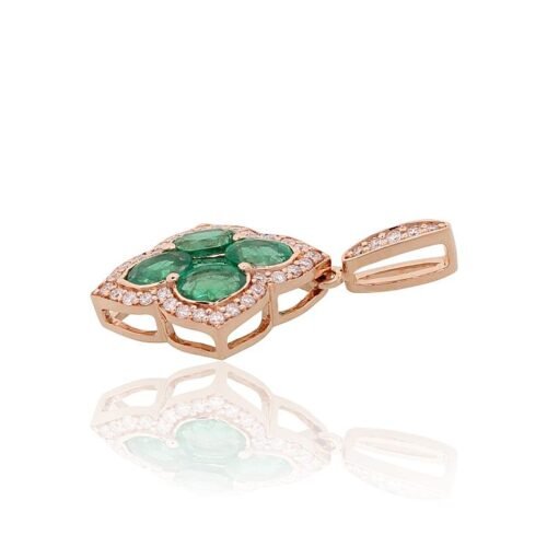 Alternative view of Gold pendant with Diamonds , Emerald
