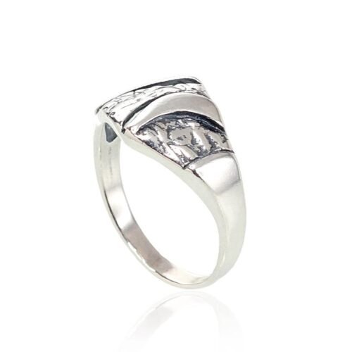 Alternative view of Silver ring