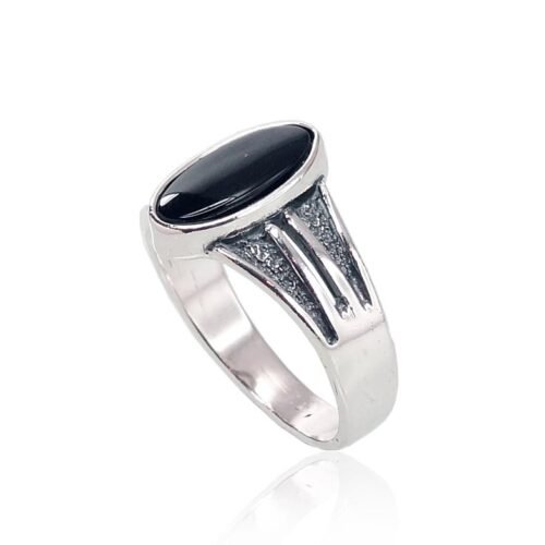 Alternative view of Silver ring with Onix