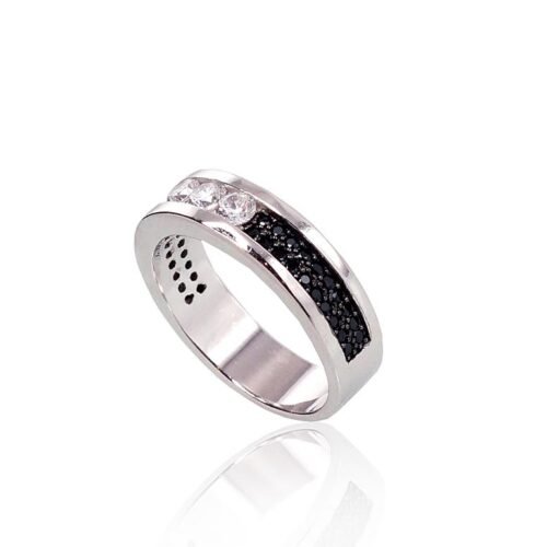 Alternative view of Silver ring with Zirkons