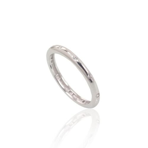 Alternative view of Silver ring with Zirkons