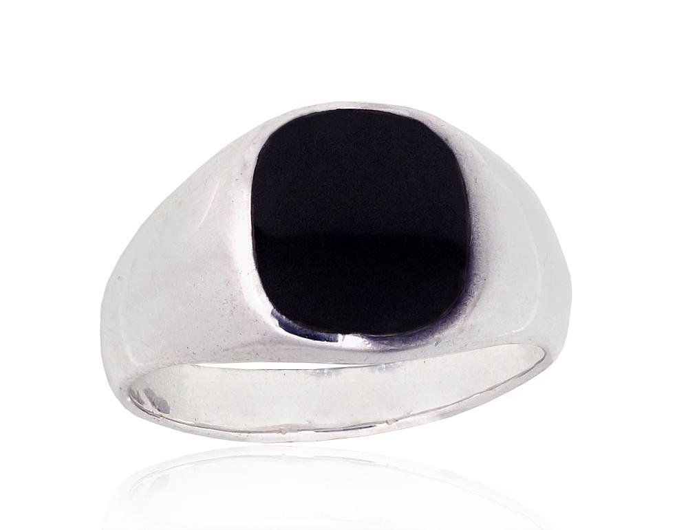 Silver ring with Onix